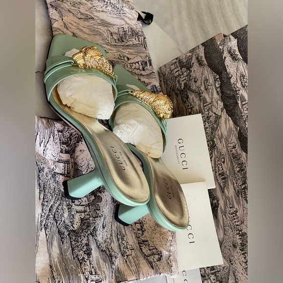 Gucci green glossy tiger Dora toe slide sandals ( size7 ) - Picture 7 of 12